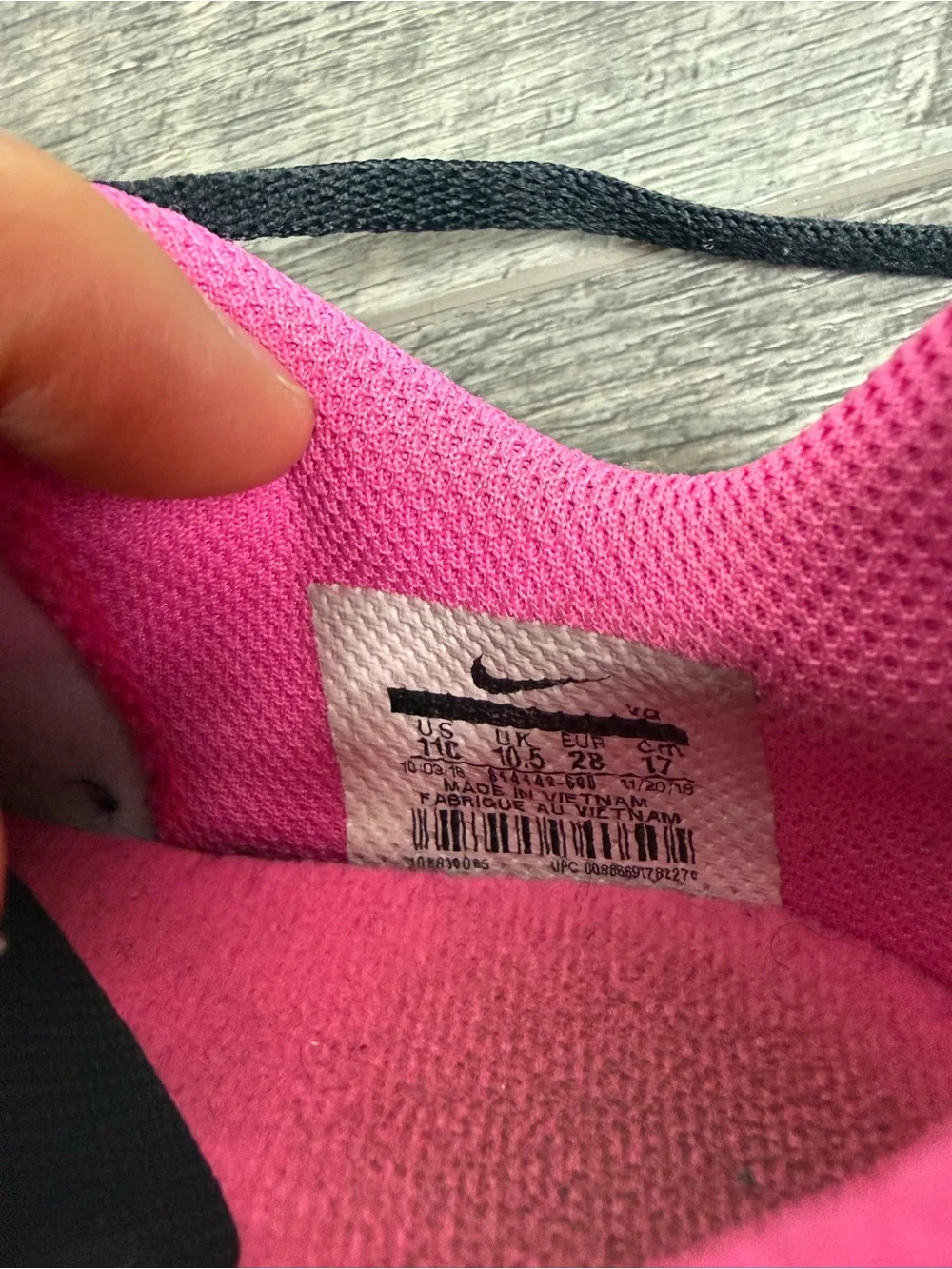 Nike‎ Kids Pink Soccer Cleats